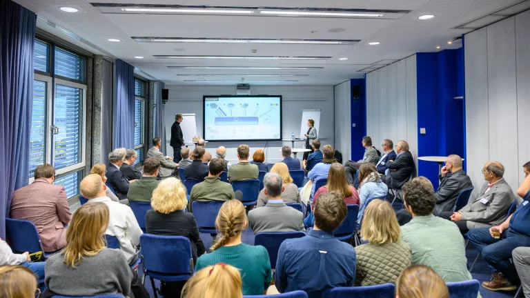 Vortrag im Forum 7 mit Tresser, Weavers