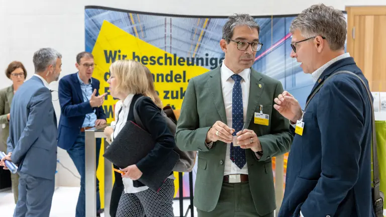 Ausstellungsstand Umwelttechnik BW mit Andre Baumann