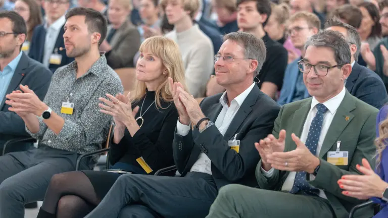 Saalimpression Plenum 2 mit Koch, Hepting-Hug, Spieth, Baumann